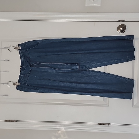 Madison  Wide leg Crop Jeans size 4 - Picture 1 of 4